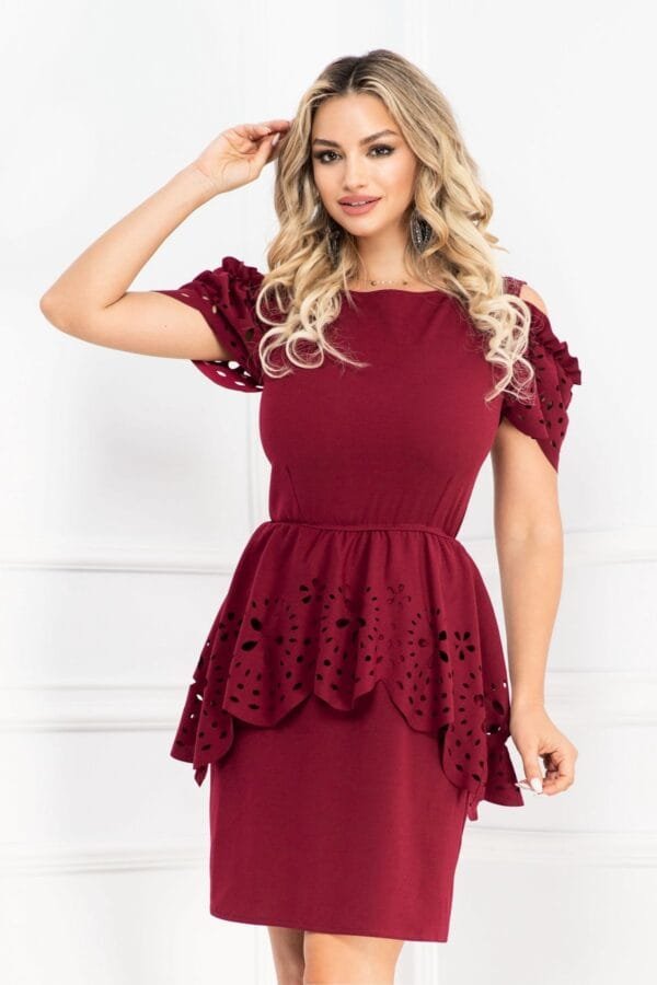 Rochie de ocazie Livia bordo cu peplum si material perforat By InPuff