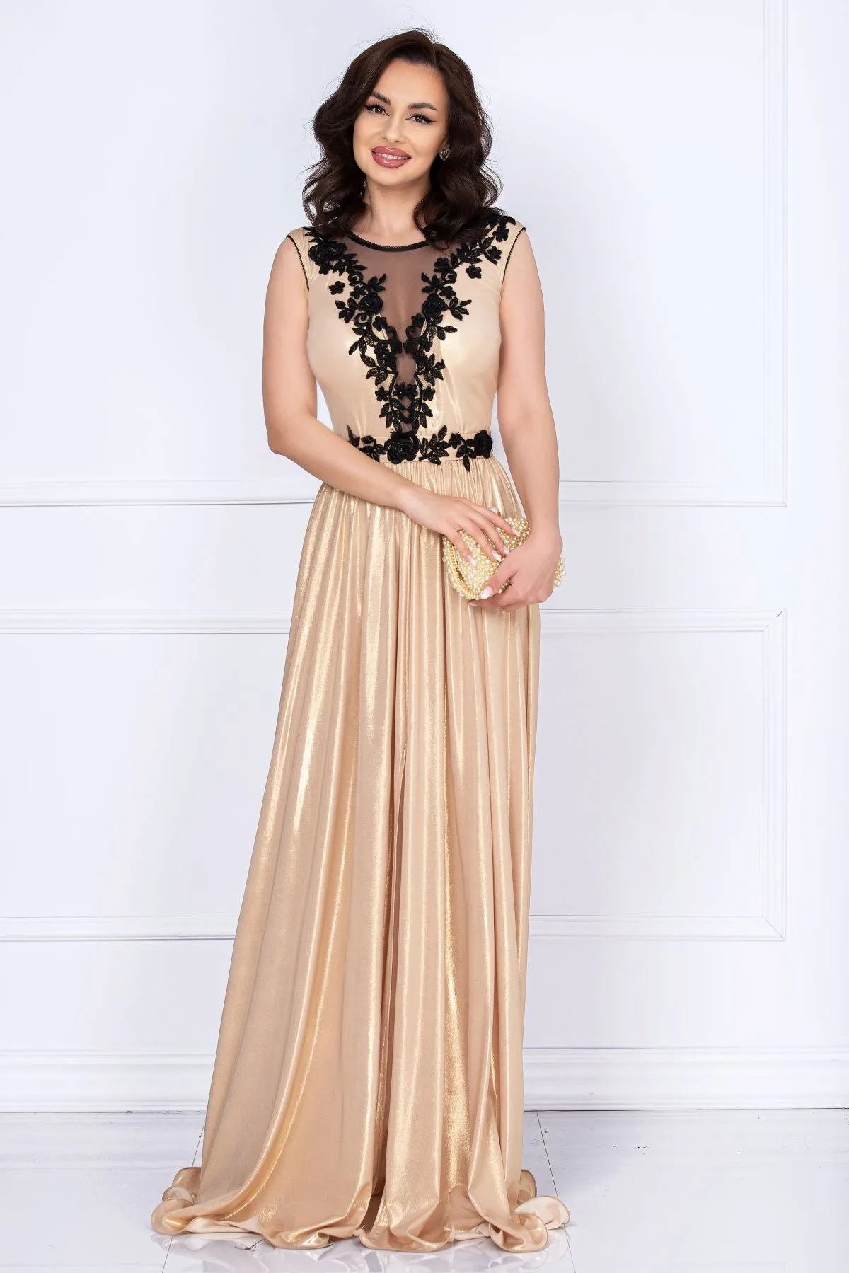 Rochie de seara Ginette gold peliculizata cu broderie aplicata 1 Rochie de seara Ginette gold peliculizata cu broderie aplicata