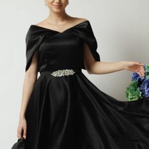 Rochie Ella Collection Jolie eleganta din tafta neagra cu accesoriu metalic in talie