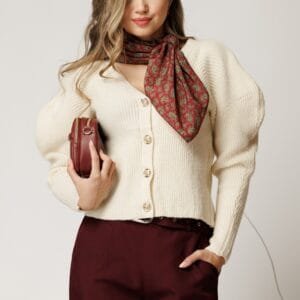 Cardigan casual scurt din tricot ivory cu nasturi
