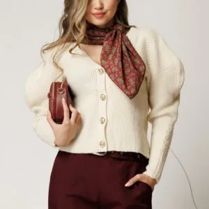 Cardigan casual scurt din tricot ivory cu nasturi