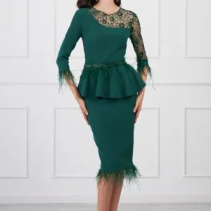 Rochie verde cu dantela si pene