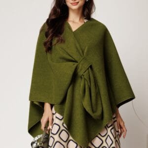 Capa lejera kaki din bucle cu inchidere petrecuta