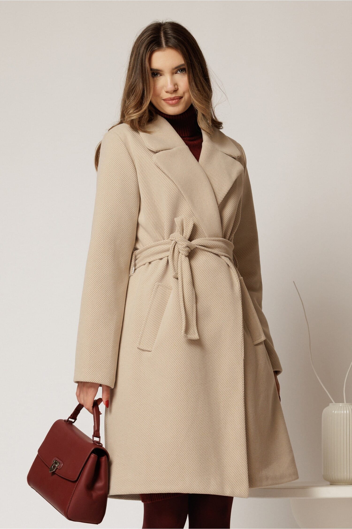 Palton Ariana bej cu buzunare si cordon in talie 1 Palton Ariana bej cu buzunare si cordon in talie