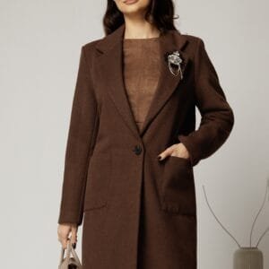 Palton elegant din stofa maro cu dungi discrete si buzunare